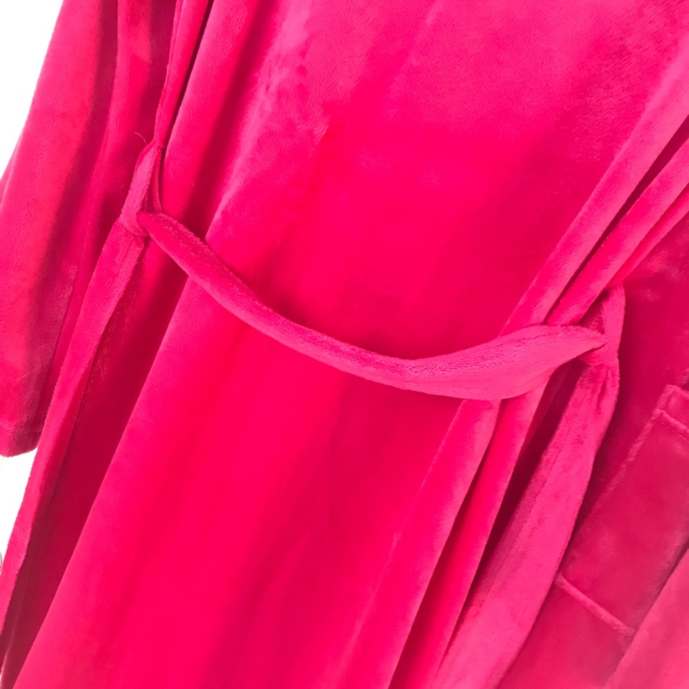 Ulta Robe - Picture 4 of 6